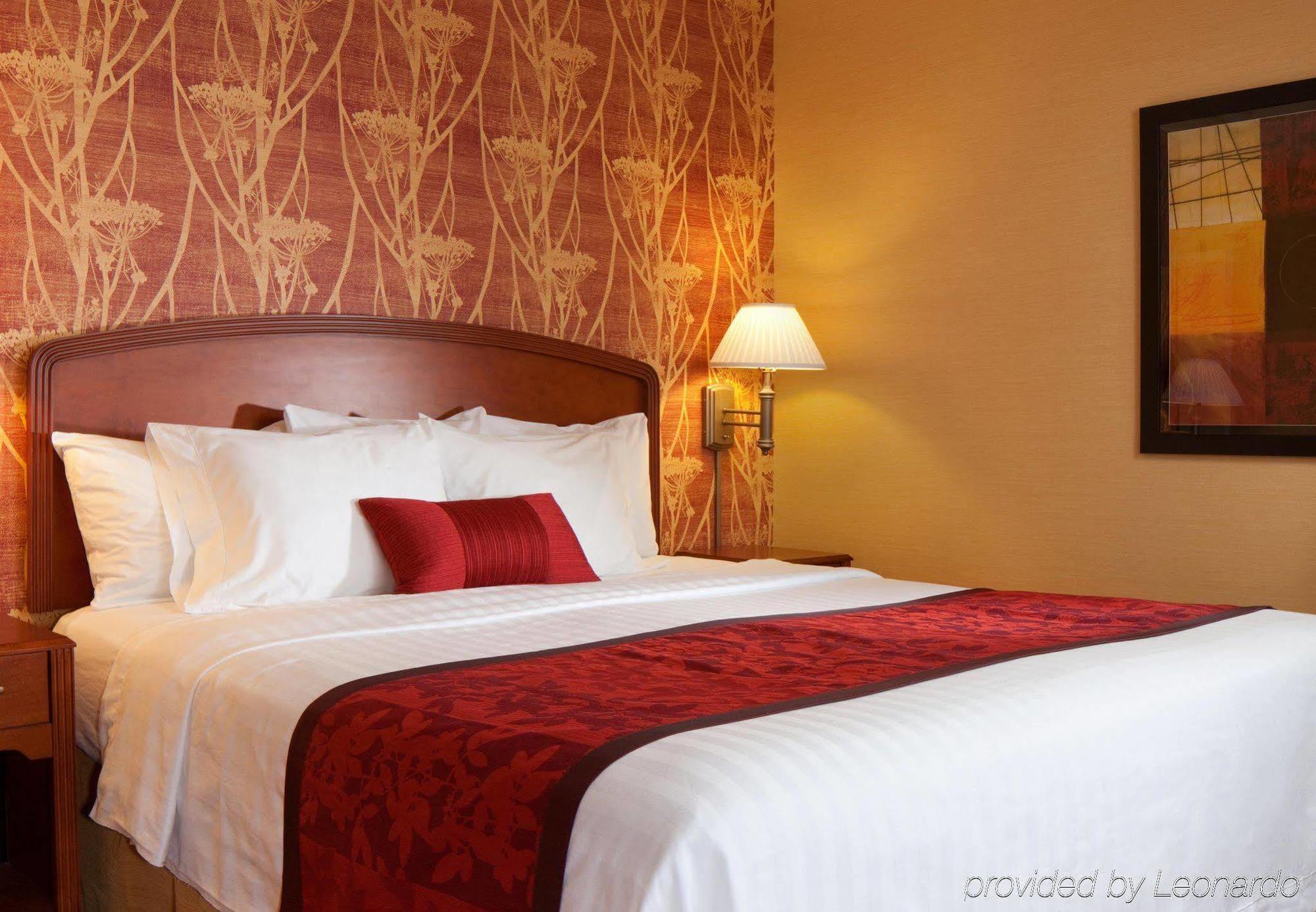 Courtyard By Marriott Lebanon Hotel Bilik gambar